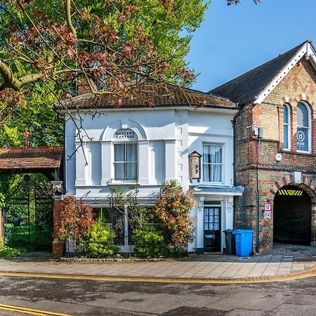 Western Cottage Windsor Exterior foto